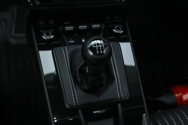 2024 Porsche 911 S/T