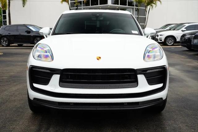 2022 Porsche Macan Macan