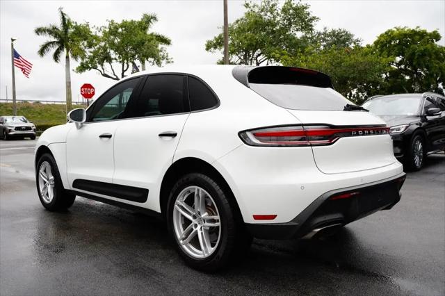 2022 Porsche Macan Macan