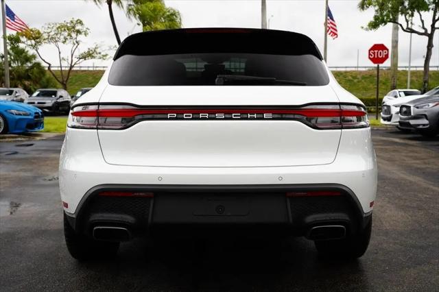 2022 Porsche Macan Macan
