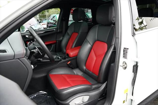 2022 Porsche Macan Macan