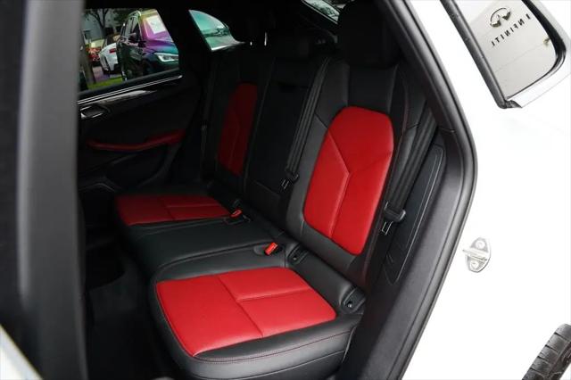2022 Porsche Macan Macan