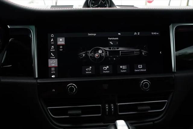 2022 Porsche Macan Macan