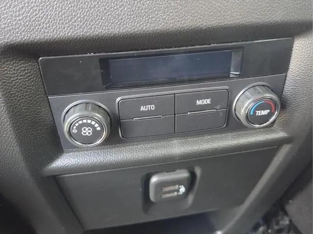 2023 Chevrolet Traverse FWD LT Cloth