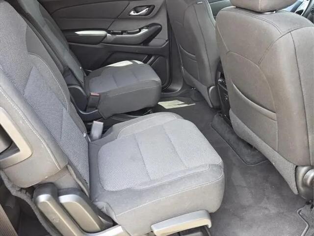 2023 Chevrolet Traverse FWD LT Cloth