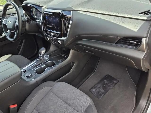 2023 Chevrolet Traverse FWD LT Cloth