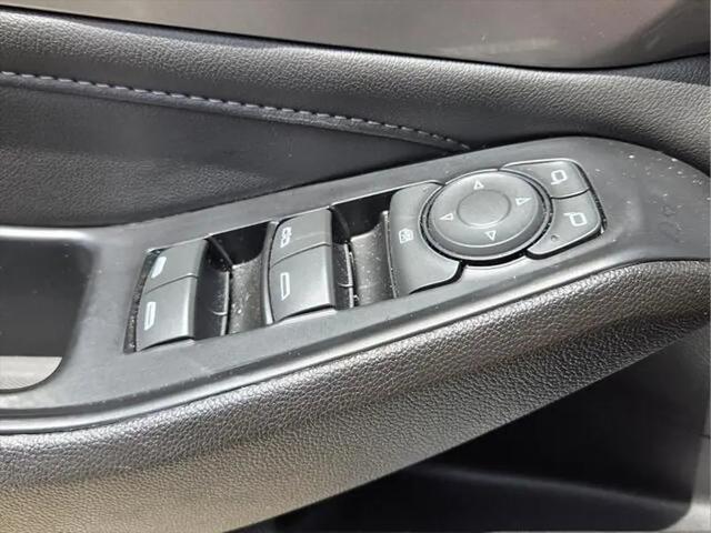 2023 Chevrolet Traverse FWD LT Cloth