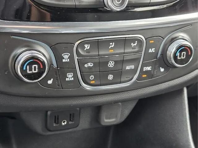 2023 Chevrolet Traverse FWD LT Cloth