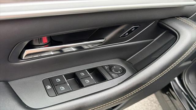 2025 Mazda X-90 Preferred Package