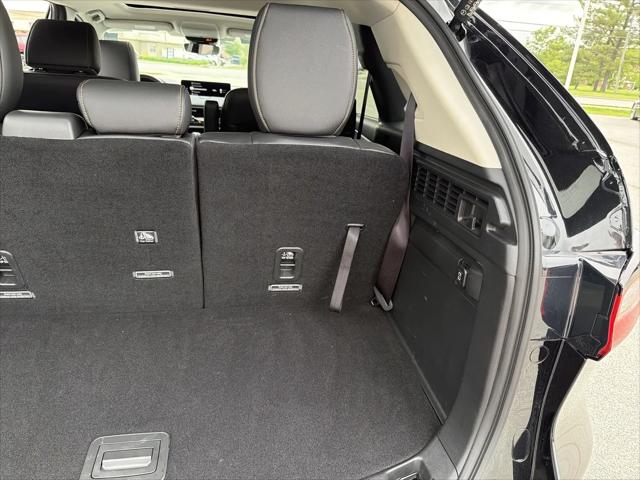 2025 Mazda X-90 Preferred Package