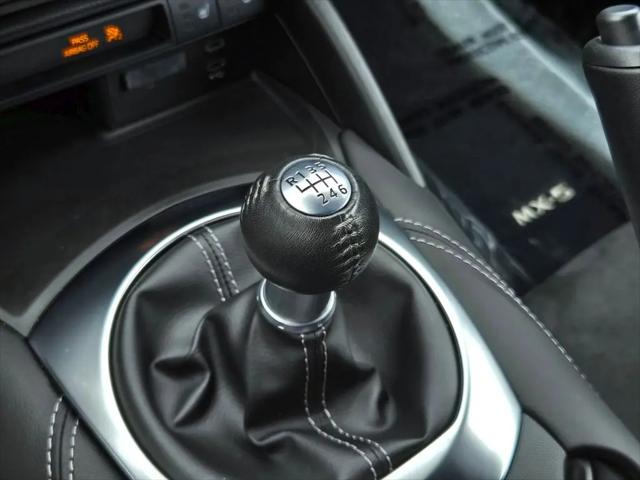 2025 Mazda MX-5 Club