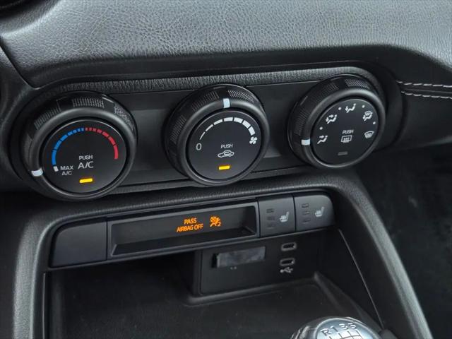 2025 Mazda MX-5 Club
