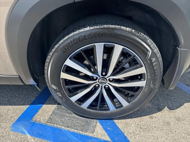 2023 Nissan Pathfinder Platinum 4WD