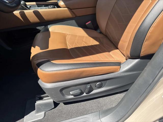 2023 Nissan Pathfinder Platinum 4WD