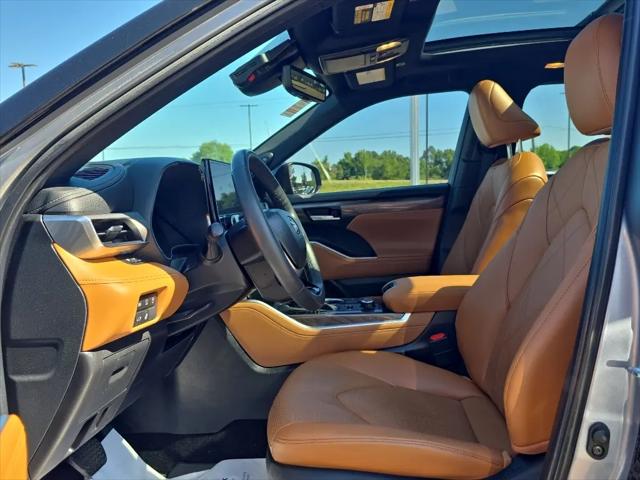 2024 Toyota Highlander Platinum