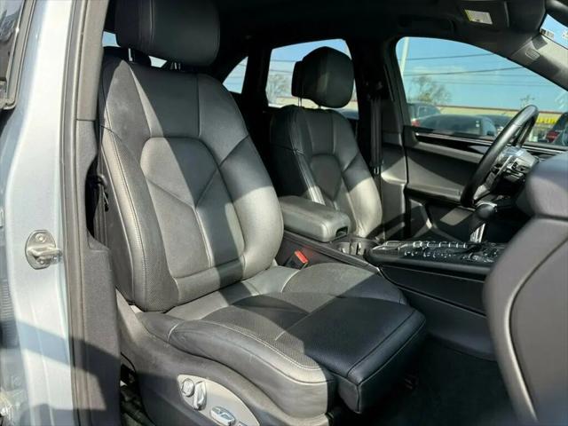 2019 Porsche Macan Macan
