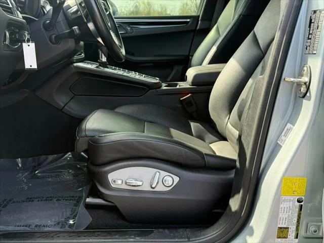 2019 Porsche Macan Macan