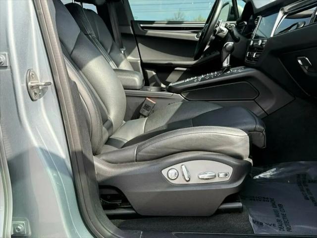 2019 Porsche Macan Macan