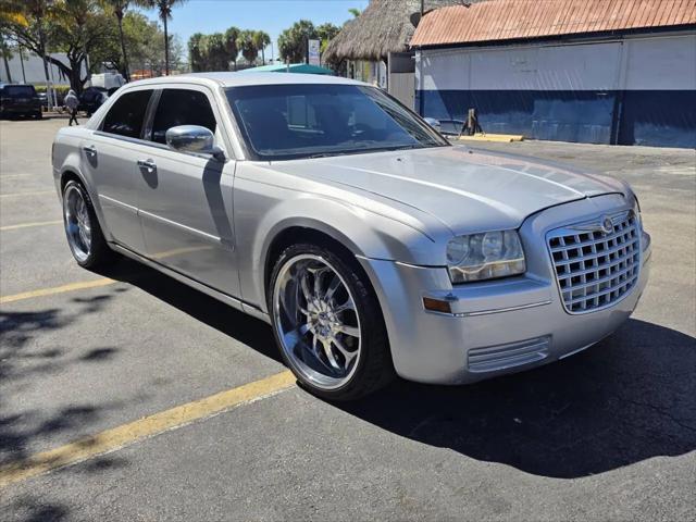 2005 Chrysler 300 Base