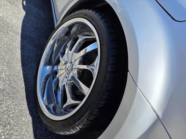 2005 Chrysler 300 Base
