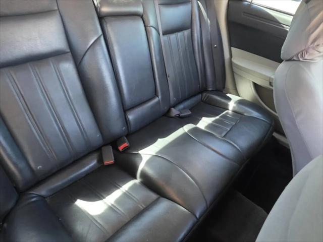 2005 Chrysler 300 Base