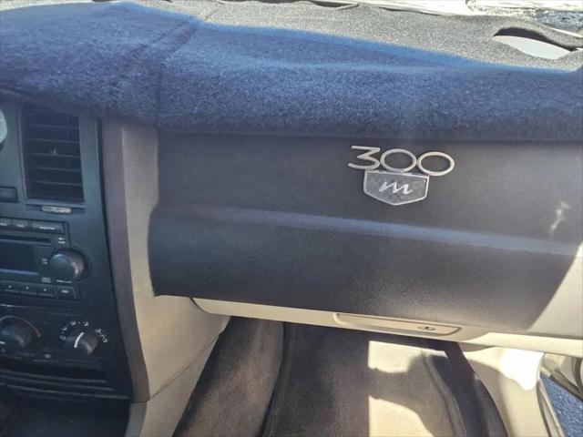 2005 Chrysler 300 Base