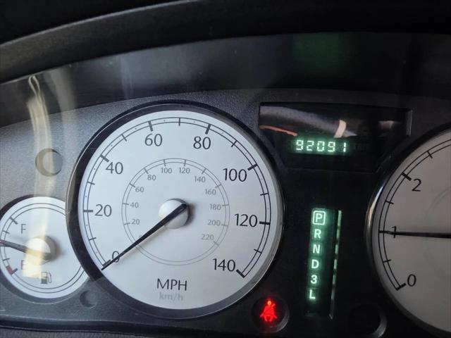 2005 Chrysler 300 Base