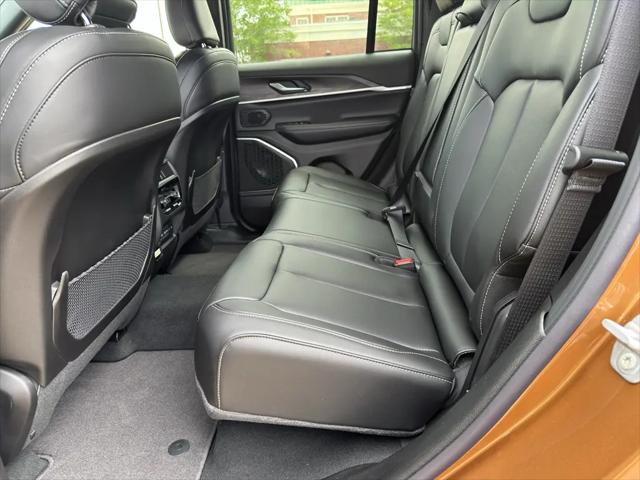 2026 Jeep Grand Cherokee Limited 4x2