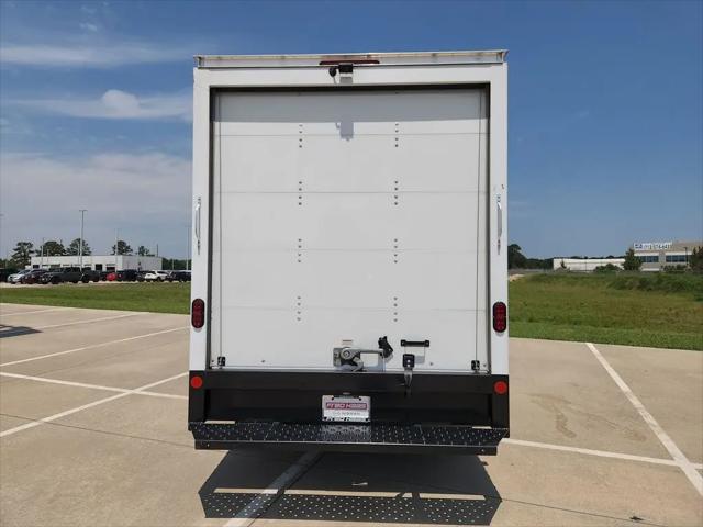 2023 Ford Transit Cutaway T-350