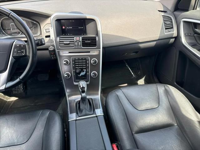 2016 Volvo XC60 T5 Premier