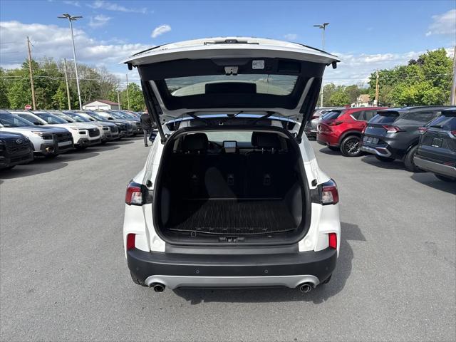 2020 Ford Escape Titanium Hybrid