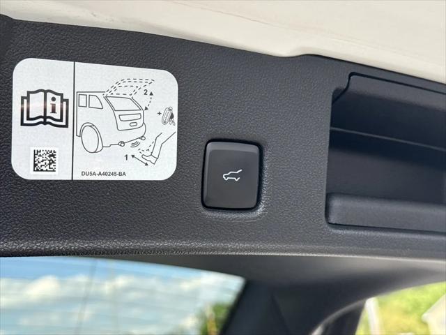 2020 Ford Escape Titanium Hybrid