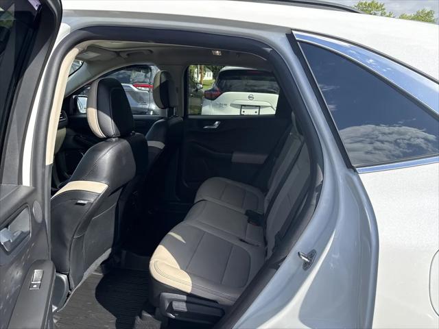 2020 Ford Escape Titanium Hybrid