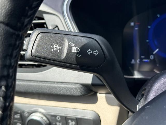 2020 Ford Escape Titanium Hybrid