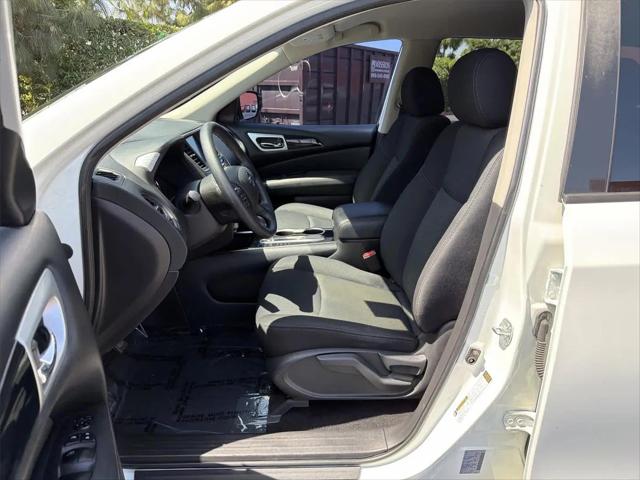 2018 Nissan Pathfinder S