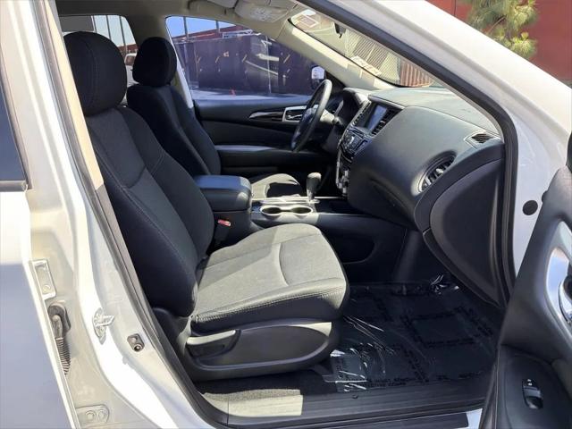 2018 Nissan Pathfinder S