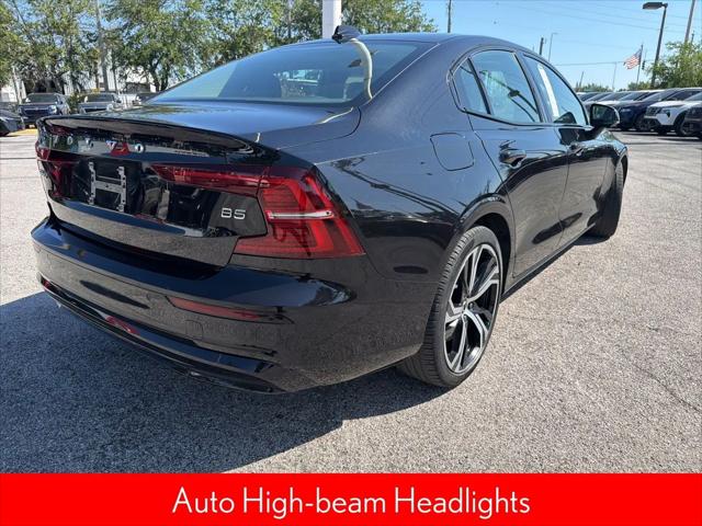 2024 Volvo S60 B5 Core Dark Theme