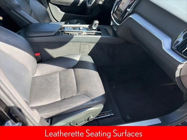 2024 Volvo S60 B5 Core Dark Theme