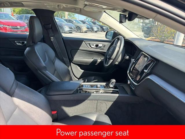 2024 Volvo S60 B5 Core Dark Theme