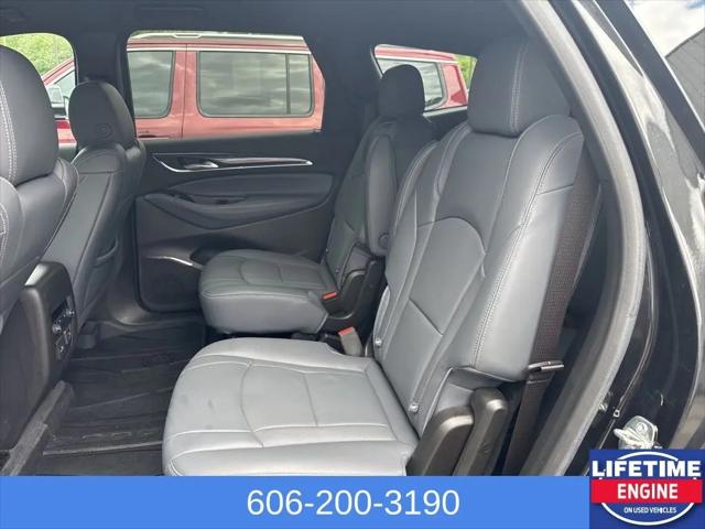 2023 Buick Enclave Essence AWD
