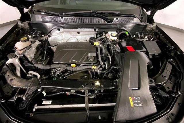 2025 Buick NV Sport Touring FWD