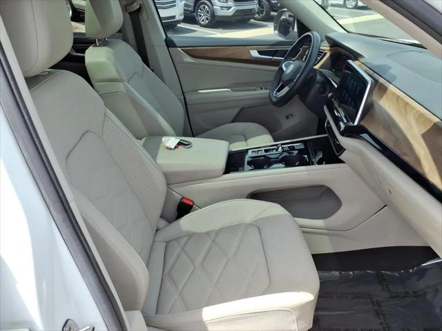 2024 Volkswagen Atlas 2.0T SE w/Technology