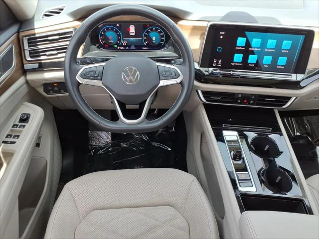 2024 Volkswagen Atlas 2.0T SE w/Technology