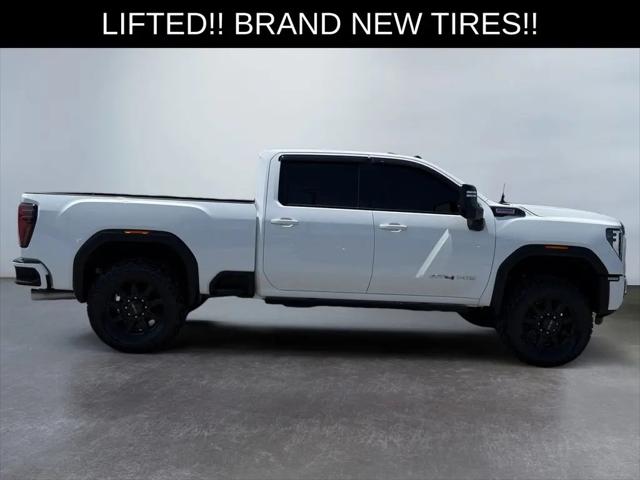 2024 GMC Sierra 2500HD 4WD Crew Cab Standard Bed AT4