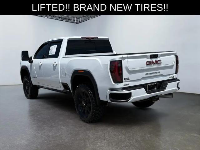 2024 GMC Sierra 2500HD 4WD Crew Cab Standard Bed AT4