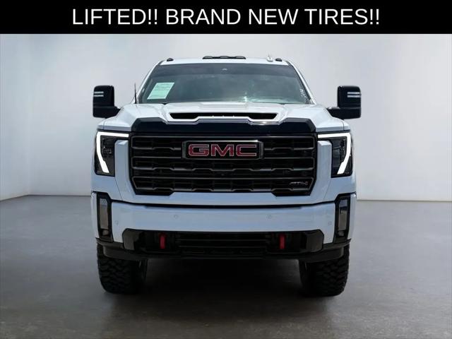 2024 GMC Sierra 2500HD 4WD Crew Cab Standard Bed AT4