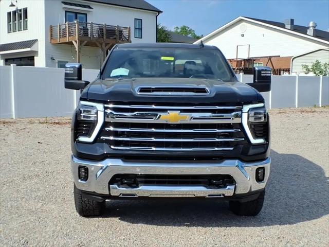 2026 Chevrolet Silverado 2500HD Crew Cab, Standard Bed, LTZ, 4WD