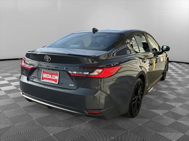 2025 Toyota Camry SE