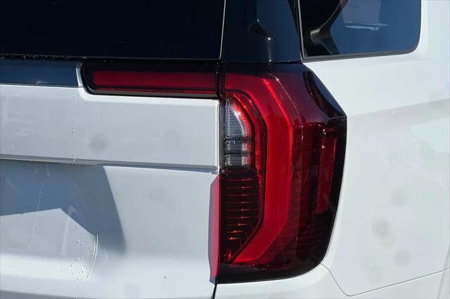 2026 GMC Yukon 4WD AT4