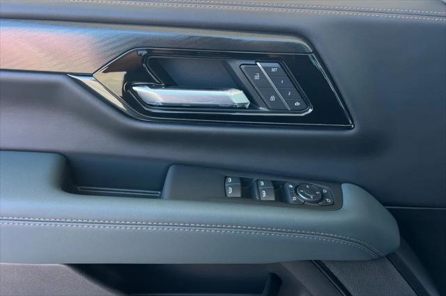 2026 GMC Yukon 4WD AT4
